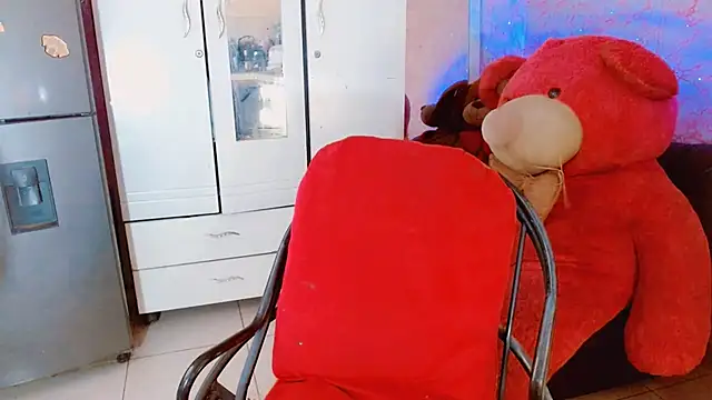 Snapshot of AngelicaDark chatting on 10-06-25, 08:06 AngelicaDark online show from 10-06-25, 08:06