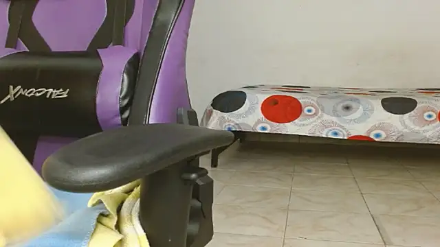 engielphoenis14 online show from 09-29-25, 10:25