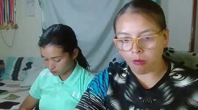 Snapshot of clayre_and_jill chatting on 01-31-25, 02:26 clayre and jill online show from 01-31-25, 02:26