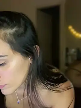 Snapshot of alessandra-a chatting on 12-30-24, 06:20 alessandra-a online show from 12-30-24, 06:20