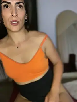 Snapshot of alessandra-a chatting on 01-11-25, 12:12 alessandra-a online show from 01-11-25, 12:12