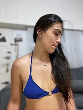 Snapshot of alessandra-a chatting on 01-16-25, 02:41 alessandra-a online show from 01-16-25, 02:41