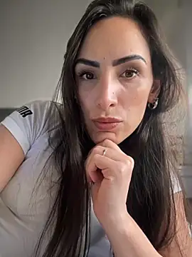 Snapshot of alessandra-a chatting on 09-16-25, 07:04 alessandra-a online show from 09-16-25, 07:04