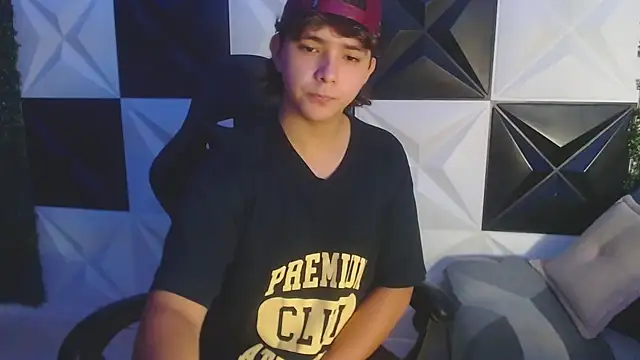 Dani cumboy online show from 03-16-25, 12:44