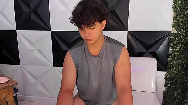 Dani cumboy online show from 11-06-25, 02:07