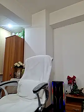 Evadesirex46 online show from 12-03-24, 06:17