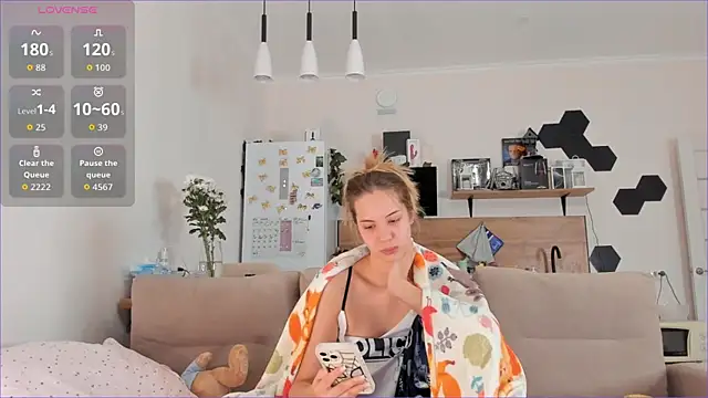 Snapshot of Girl_alone_home chatting on 10-11-25, 02:00 Girl alone home online show from 10-11-25, 02:00