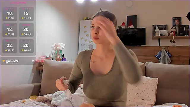 Snapshot of Girl_alone_home chatting on 02-15-26, 02:14 Girl alone home online show from 02-15-26, 02:14