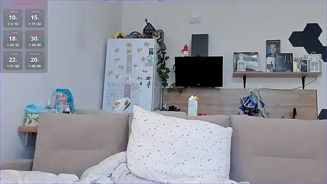 Girl alone home online show from 04-12-26, 02:55