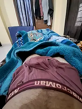 Snapshot of villagb12 chatting on 12-28-24, 09:20 villagb12 online show from 12-28-24, 09:20