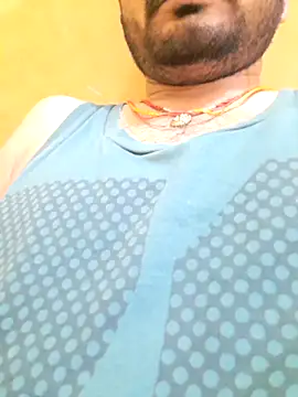 Snapshot of villagb12 chatting on 01-16-25, 05:23 villagb12 online show from 01-16-25, 05:23