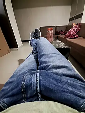 Snapshot of villagb12 chatting on 01-17-25, 03:43 villagb12 online show from 01-17-25, 03:43