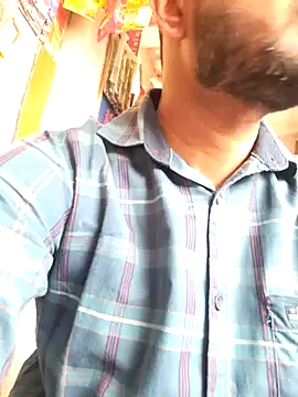 Snapshot of villagb12 chatting on 02-24-25, 07:33 villagb12 online show from 02-24-25, 07:33