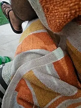 Snapshot of villagb12 chatting on 09-28-25, 05:24 villagb12 online show from 09-28-25, 05:24