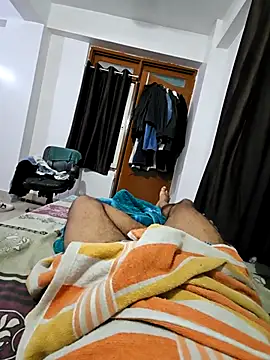 Snapshot of villagb12 chatting on 09-28-25, 08:36 villagb12 online show from 09-28-25, 08:36