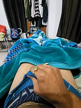 Snapshot of villagb12 chatting on 11-15-25, 05:53 villagb12 online show from 11-15-25, 05:53