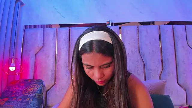 Snapshot of barbara_cambels chatting on 10-19-25, 07:03 barbara cambels online show from 10-19-25, 07:03