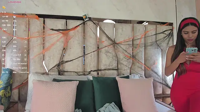 Snapshot of barbara_cambels chatting on 10-27-25, 07:18 barbara cambels online show from 10-27-25, 07:18