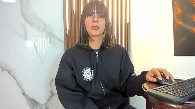 Tiff Valentine online show from 02-23-25, 05:12