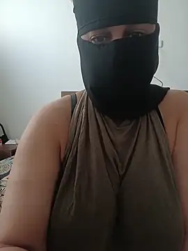 Snapshot of Saakoora chatting on 06-03-26, 10:51 Saakoora online show from 06-03-26, 10:51