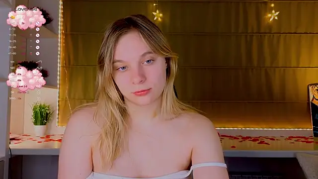 Snapshot of NaokoStifel chatting on 02-03-25, 01:09 NaokoStifel online show from 02-03-25, 01:09