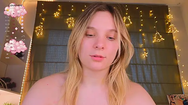 Snapshot of NaokoStifel chatting on 02-04-25, 10:21 NaokoStifel online show from 02-04-25, 10:21