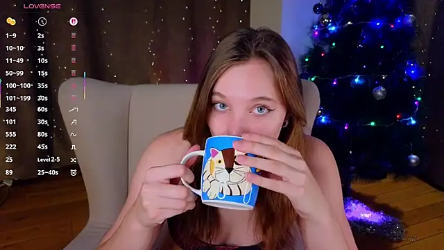 Snapshot of NaokoStifel chatting on 12-14-25, 01:11 NaokoStifel online show from 12-14-25, 01:11