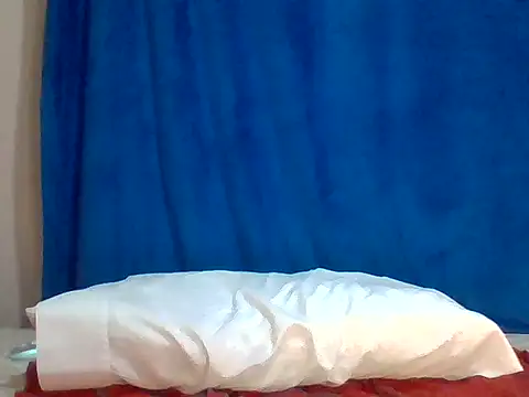 Snapshot of sweet_love00 chatting on 04-19-26, 02:49 sweet love00 online show from 04-19-26, 02:49
