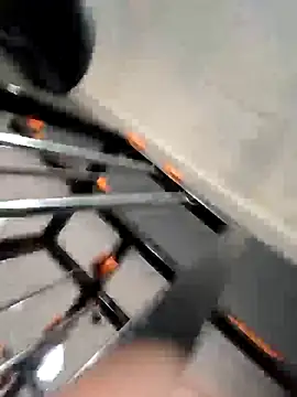 Snapshot of puak6666 chatting on 03-21-25, 04:29 puak6666 online show from 03-21-25, 04:29