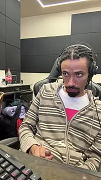 Snapshot of hotcamboy420 chatting on 01-07-26, 04:26 hotcamboy420 online show from 01-07-26, 04:26