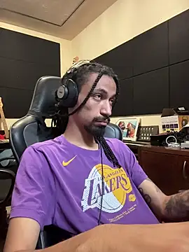 Snapshot of hotcamboy420 chatting on 01-18-26, 08:12 hotcamboy420 online show from 01-18-26, 08:12