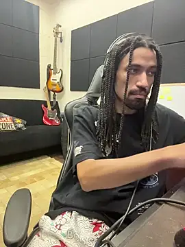 Snapshot of hotcamboy420 chatting on 02-08-26, 06:06 hotcamboy420 online show from 02-08-26, 06:06