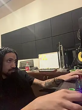 Snapshot of hotcamboy420 chatting on 02-19-26, 04:52 hotcamboy420 online show from 02-19-26, 04:52