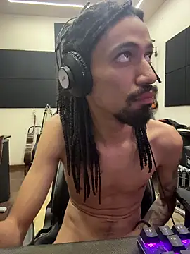 Snapshot of hotcamboy420 chatting on 03-07-26, 04:31 hotcamboy420 online show from 03-07-26, 04:31