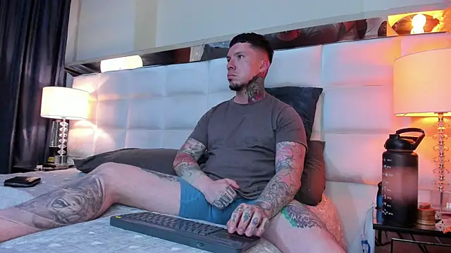 Snapshot of Adam_tatto chatting on 10-07-25, 12:30 Adam tatto online show from 10-07-25, 12:30