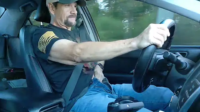 Snapshot of allenspuninfla chatting on 10-19-25, 12:39 allenspuninfla online show from 10-19-25, 12:39