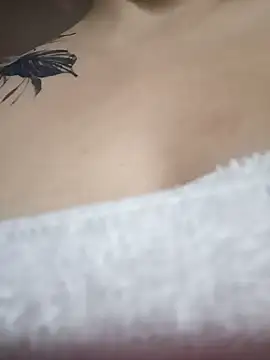 karlamorris  online show from 02-08-25, 09:57