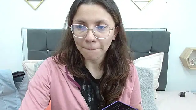 karlamorris  online show from 03-08-25, 06:05