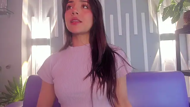 Snapshot of Sophy_SmileSweet chatting on 01-03-25, 02:51 Sophy SmileSweet online show from 01-03-25, 02:51