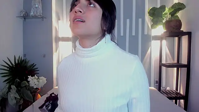 Snapshot of Sophy_SmileSweet chatting on 02-11-25, 11:54 Sophy SmileSweet online show from 02-11-25, 11:54