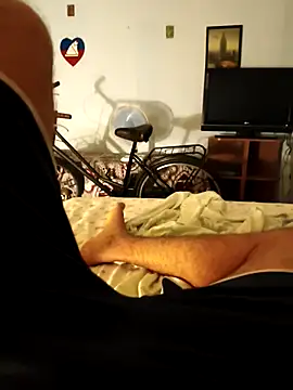 Snapshot of italovene chatting on 09-08-25, 10:42 italovene online show from 09-08-25, 10:42