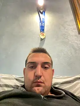 Snapshot of alexfala99 chatting on 10-17-25, 08:55 alexfala99 online show from 10-17-25, 08:55