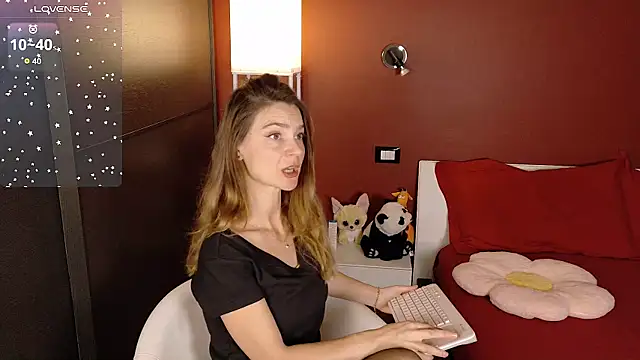 sexy blondegirl online show from 02-16-26, 03:30