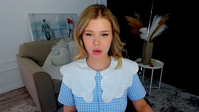 FollowLovee online show from 05-27-26, 04:31