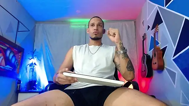 MagnusFrost online show from 02-04-26, 07:31