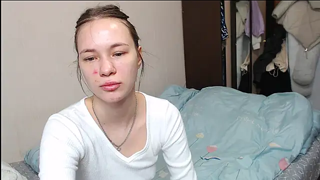 leila bambi  online show from 02-06-25, 10:26