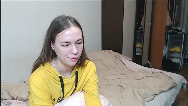 leila bambi  online show from 03-20-25, 11:38