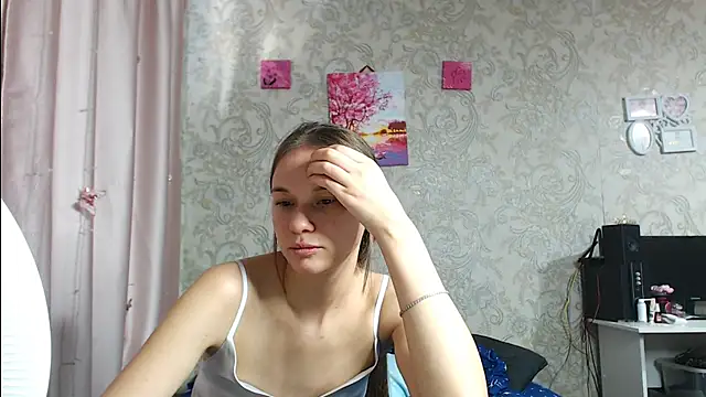 leila bambi  online show from 11-03-25, 07:20