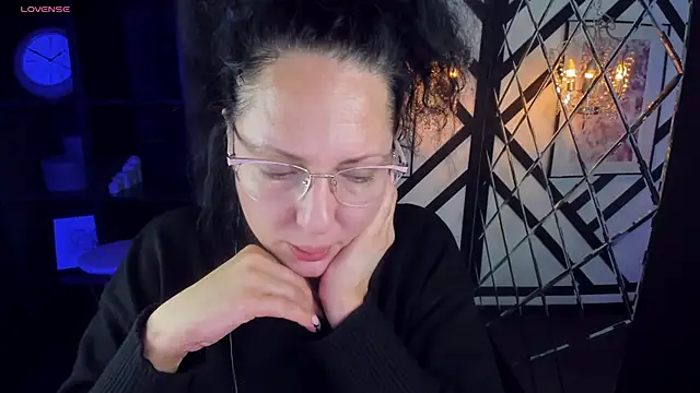 Anita Muse online show from 12-30-24, 04:20