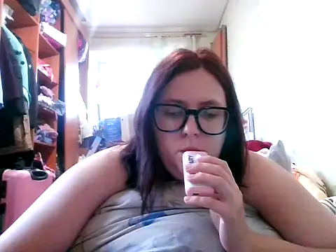 DesireMelissa online show from 10-19-25, 12:39